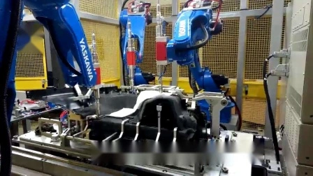 Roboter-Ultraschall-Lederschneidemaschine zum Schneiden des Leders von Automobil-Innenausstattungen